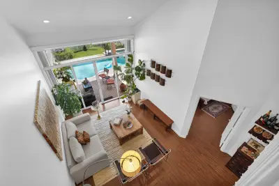 616 W Palm Aire Dr, Pompano Beach: photo 1 of 15