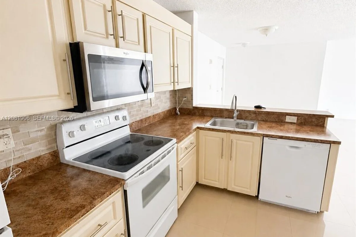 10131 W Sunrise Blvd #204, Plantation: photo 1 of 19