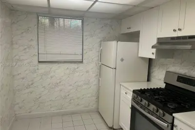 18111 NW 68th Ave #F106, Hialeah: photo 1 of 26