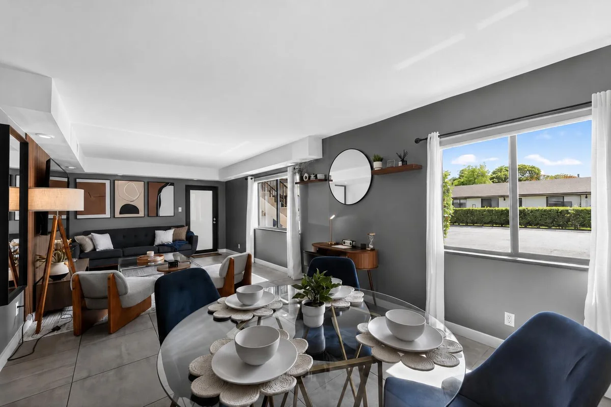 200 NW 25th St #1-8, Wilton Manors: photo 1 of 23