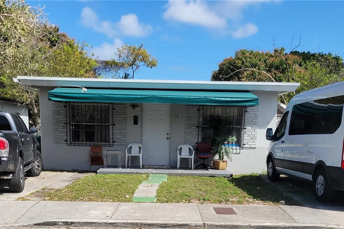 7015 NW 4th Ct #7017, Miami: photo 1 of 9