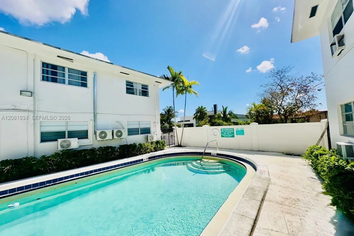 11605 Canal Dr #8S, North Miami: photo 1 of 1