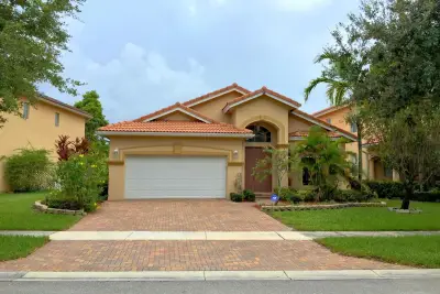 873 Gazetta Way, West Palm Beach: photo 1 of 14