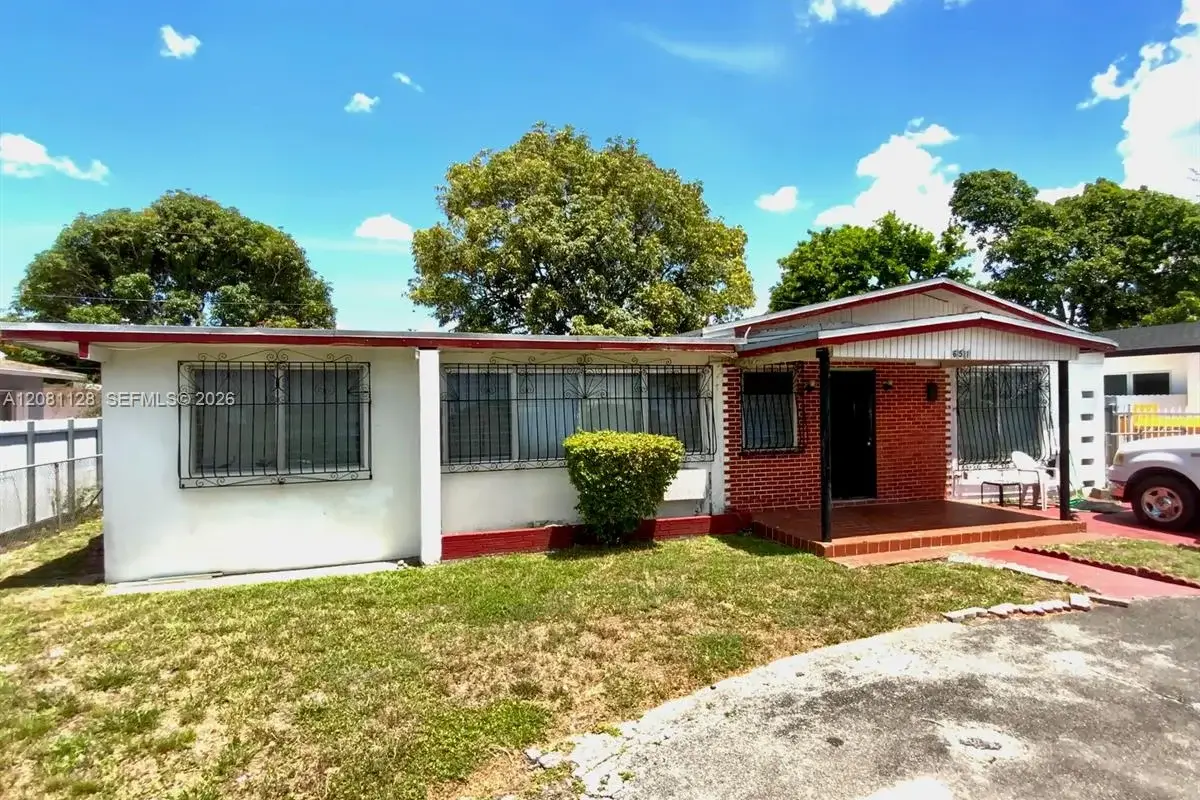651 Jann Ave, Opa-locka: photo 1 of 16