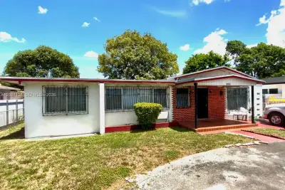 651 Jann Ave, Opa-locka: photo 1 of 16