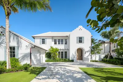 2219 Ibis Isle Rd E, Palm Beach: photo 1 of 65