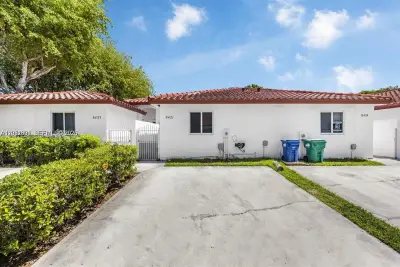 8421 SW 209th St, Cutler Bay: photo 1 of 18