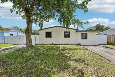1421 N 68th Ter, Hollywood: photo 1 of 44
