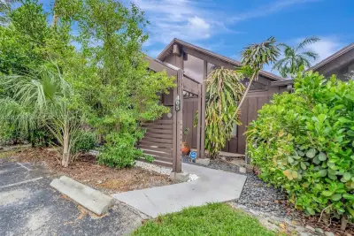 405 N University Dr #3-12, Plantation: photo 1 of 34