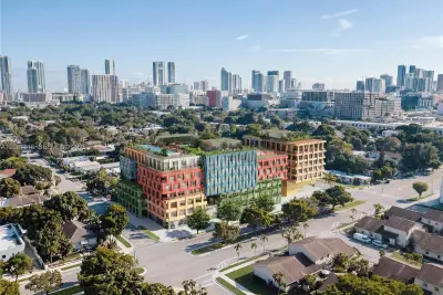 3223 NW 5th Ave #E-433, Miami: photo 1 of 11