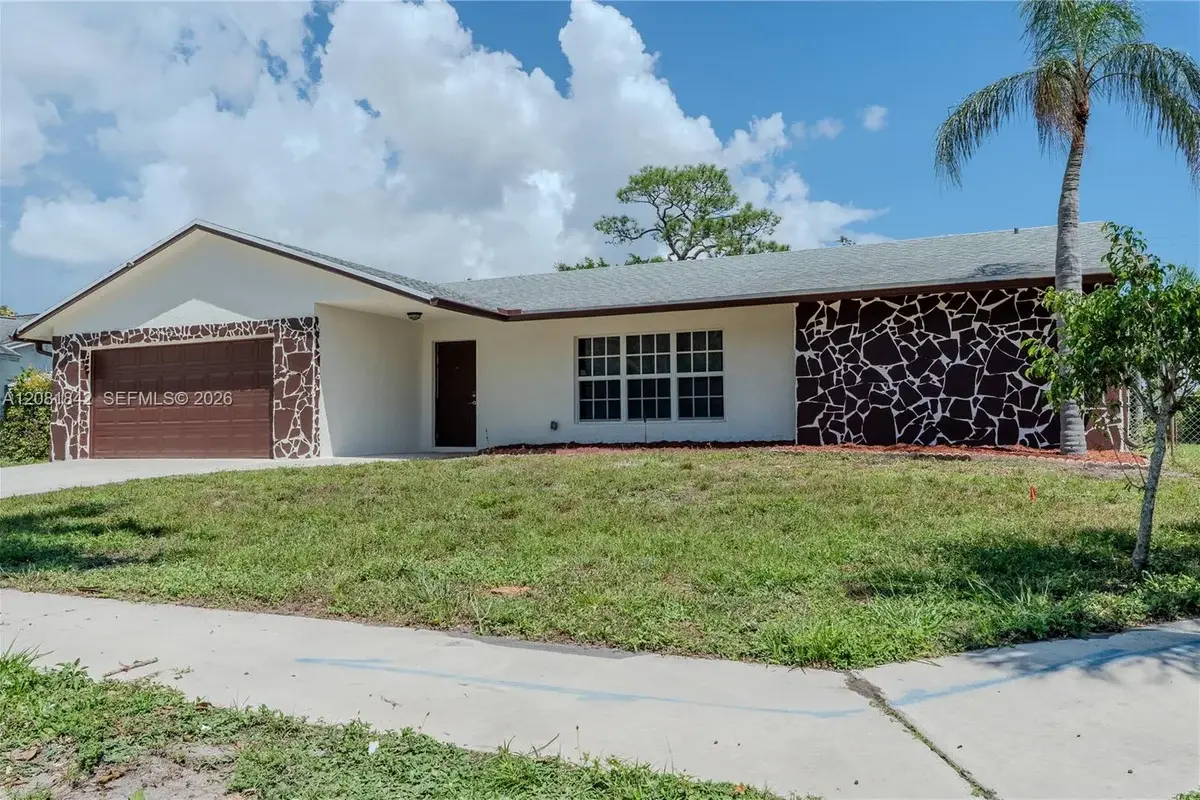 4513 Blue Pine Cir, Lake Worth: photo 1 of 53
