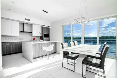 6100 N Ocean Dr #2N, Hollywood: photo 1 of 90