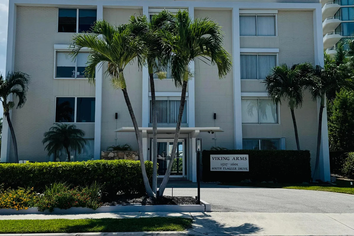1527 S Flagler Dr #112F, West Palm Beach: photo 1 of 32