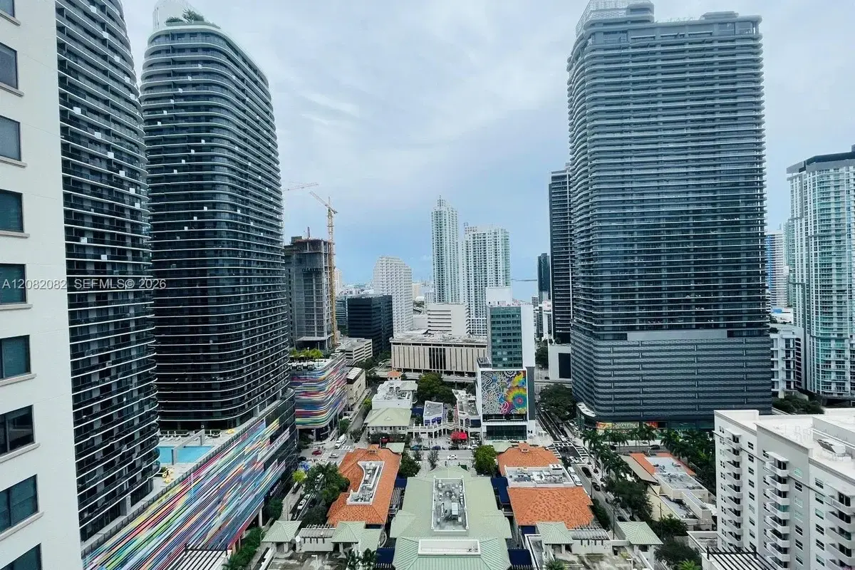 999 SW 1st Ave #2710, Miami: photo 1 of 17