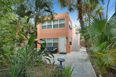226 S Palmway, Lake Worth Beach: photo 1 of 21