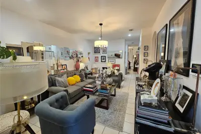 1661 SE 28th St #105, Homestead: photo 1 of 26