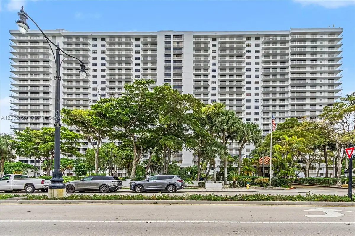 210 174th St #816, Sunny Isles Beach: photo 1 of 51