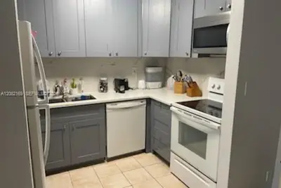 2671 Riverside Dr #7, Coral Springs: photo 1 of 6