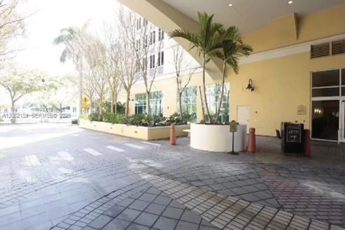 7350 SW 89th St #1102S, Miami: photo 1 of 13