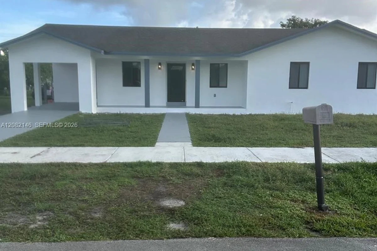 3441 NW 213th Ter, Miami Gardens: photo 1 of 8
