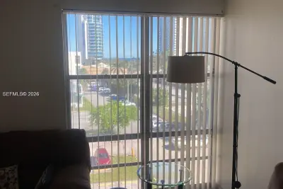 17570 Atlantic Blvd #502, Sunny Isles Beach: photo 1 of 11