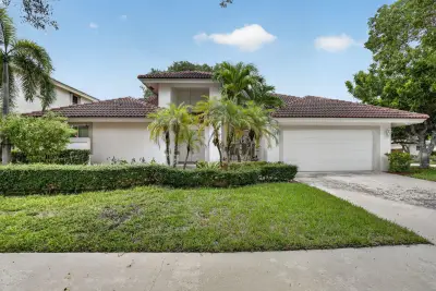 924 Spoonbill Cir, Weston: photo 1 of 53