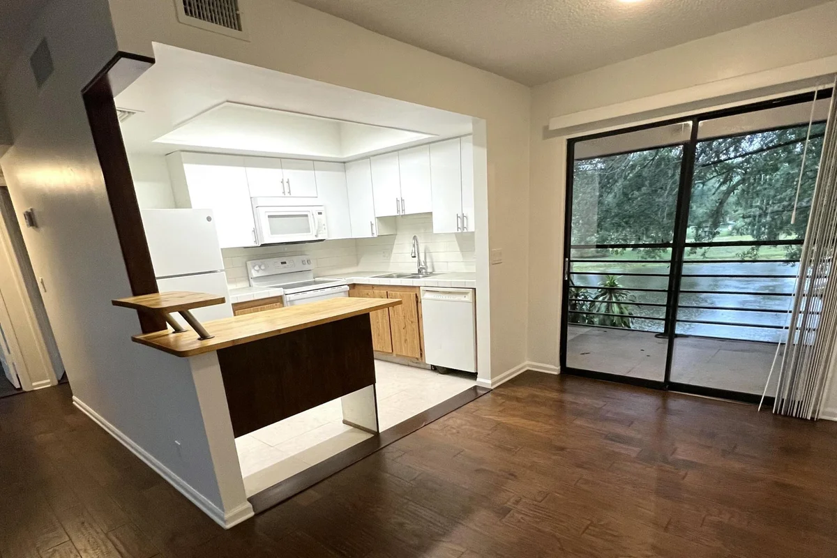4205 Oak Terrace Dr, Lake Worth: photo 1 of 29