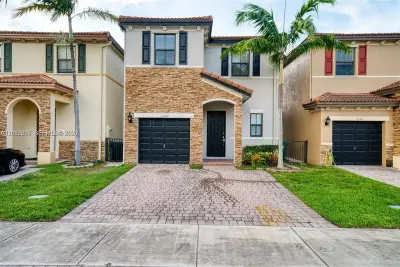11287 SW 239th St, Homestead: photo 1 of 19
