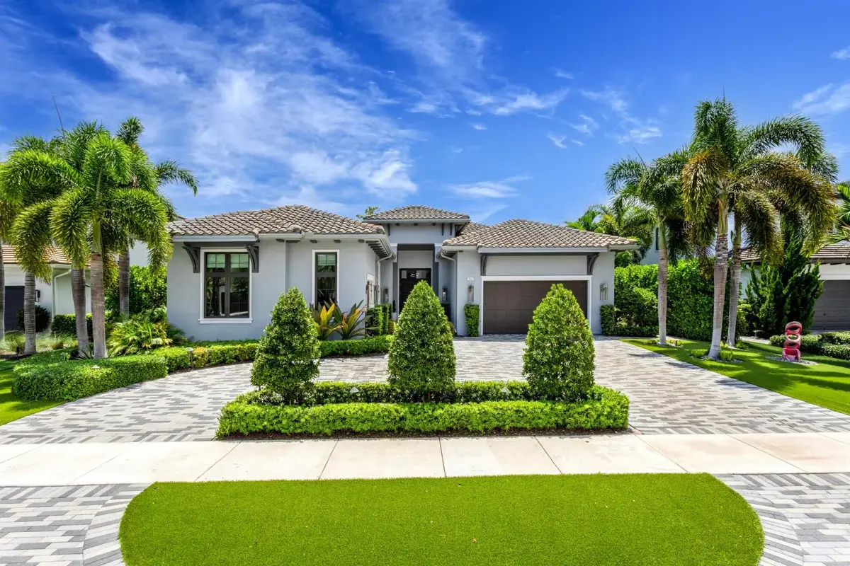 904 NW 2nd St, Boca Raton: photo 1 of 41