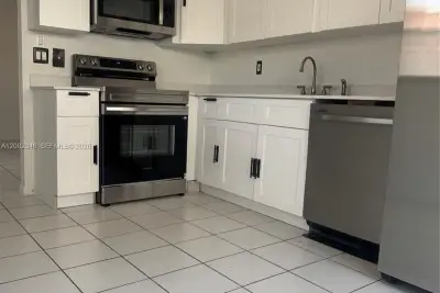 321 SW 1st Ct #K-4, Pompano Beach: photo 1 of 29