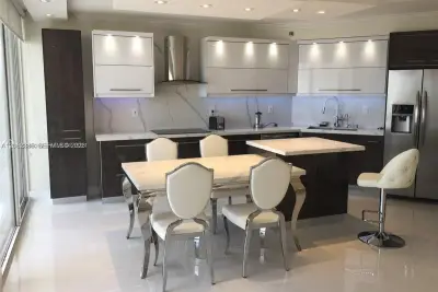 16485 Collins Ave #538, Sunny Isles Beach: photo 1 of 9