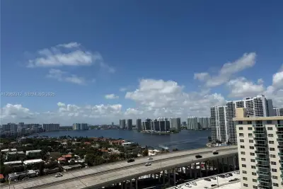 19380 Collins Ave #PH-11, Sunny Isles Beach: photo 1 of 25