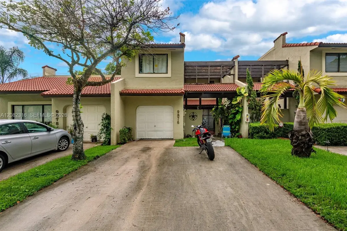 9876 Costa Del Sol Blvd #B-93, Doral: photo 1 of 23