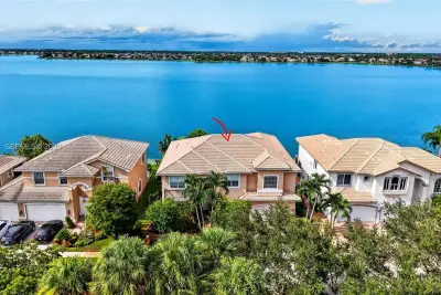 17579 SW 54th St, Miramar: photo 1 of 101