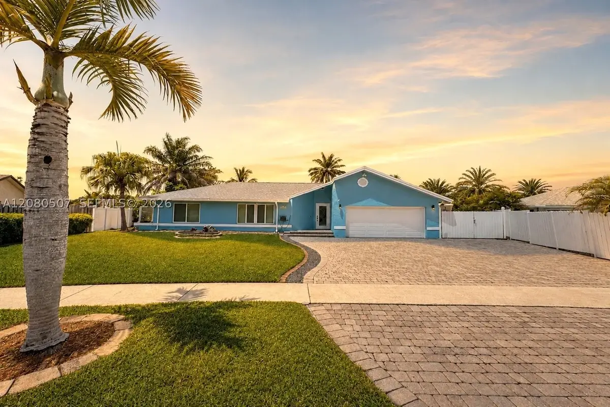 2811 SW 82nd Way, Davie: photo 1 of 59