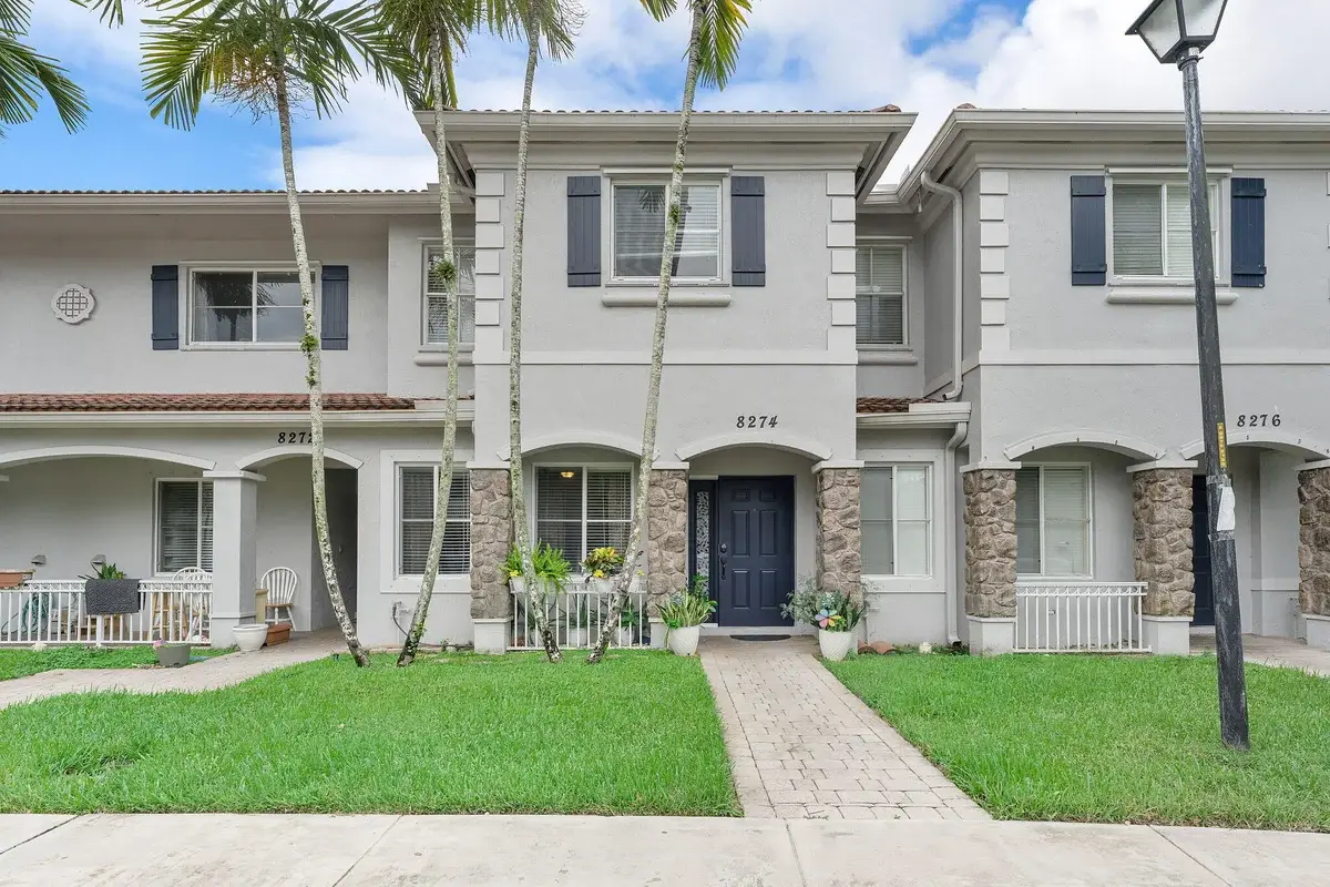 8274 SW 29th St, Miramar: photo 1 of 27