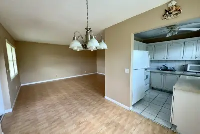 38 Cambridge B, West Palm Beach: photo 1 of 20