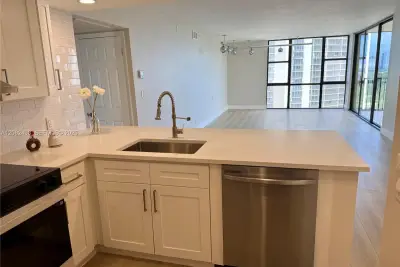 20335 W Country Club Dr #1203, Aventura: photo 1 of 25