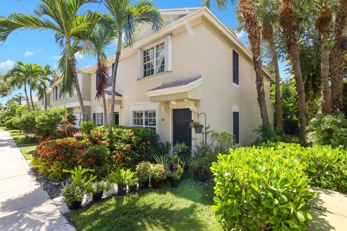 920 Kokomo Key Ln, Delray Beach: photo 1 of 47