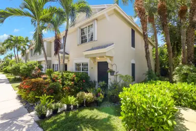 920 Kokomo Key Ln, Delray Beach: photo 1 of 47
