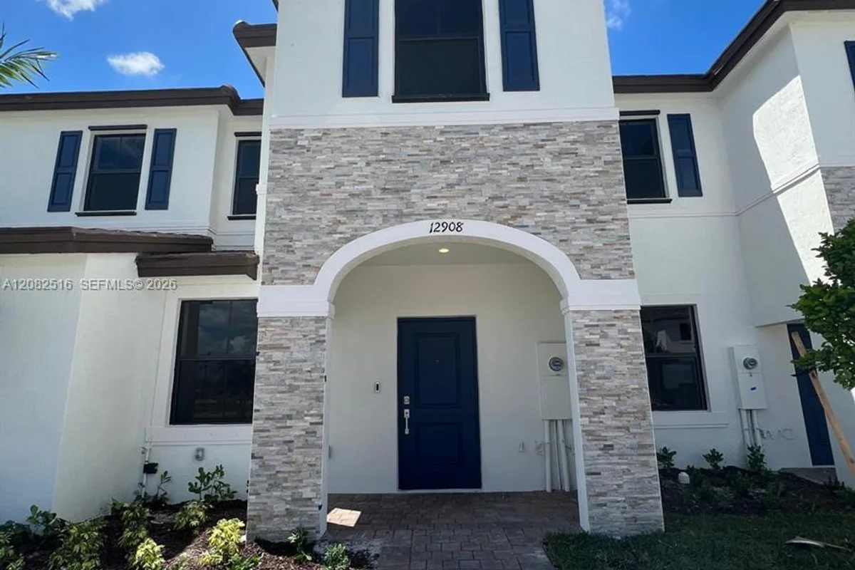 12908 SW 233rd Ter, Homestead: photo 1 of 23
