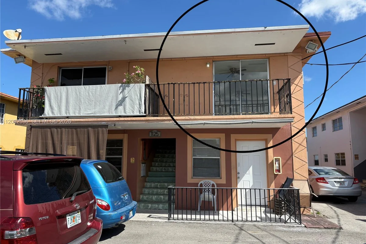 1125 SE 9th Ave #4, Hialeah: photo 1 of 29