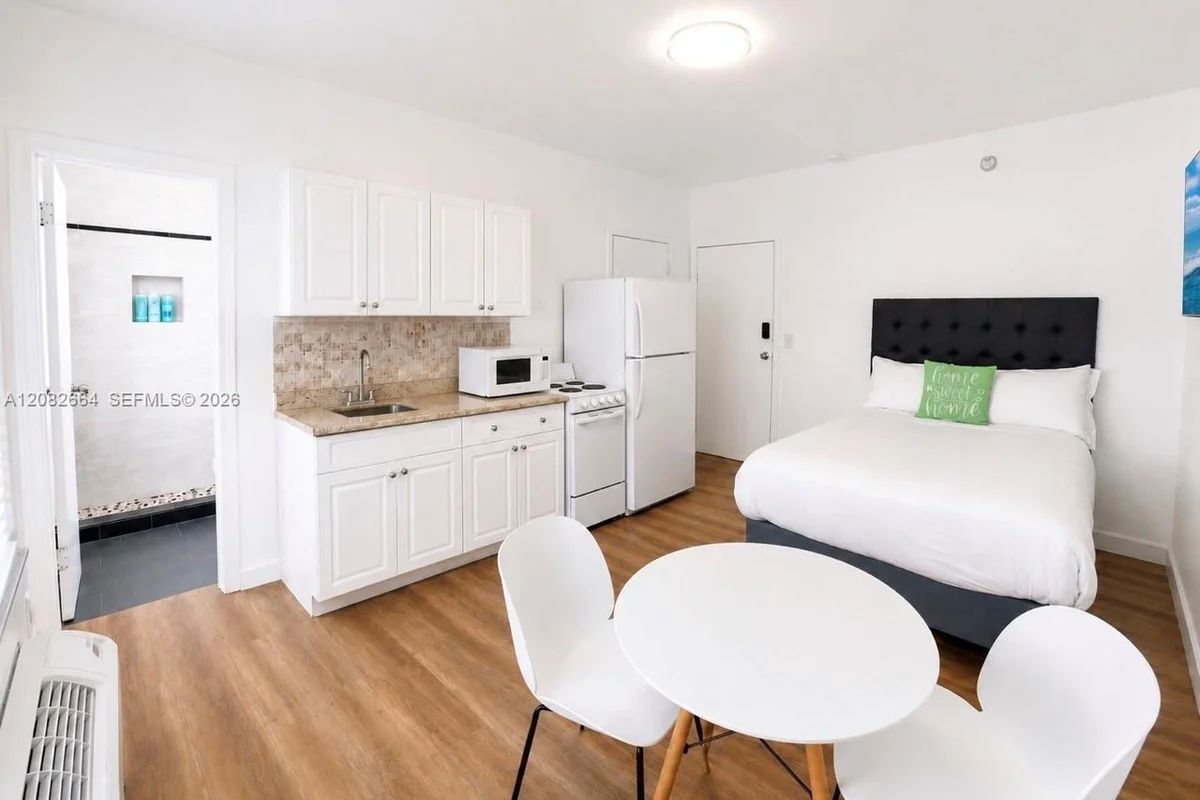 3025 Indian Creek Dr #310, Miami Beach: photo 1 of 16