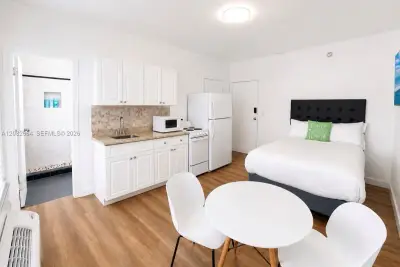 3025 Indian Creek Dr #310, Miami Beach: photo 1 of 16