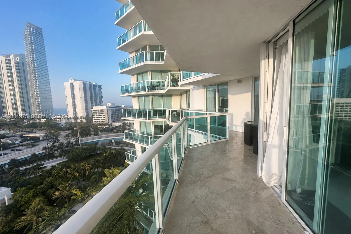 150 Sunny Isles Blvd #1-1203, Sunny Isles Beach: photo 1 of 40