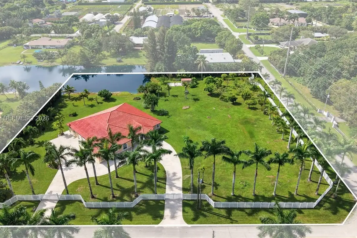6110 SW 190th Ave, Southwest Ranches: photo 1 of 29