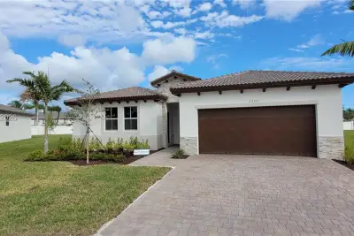 2355 SE 24th Ct #A, Homestead: photo 1 of 7