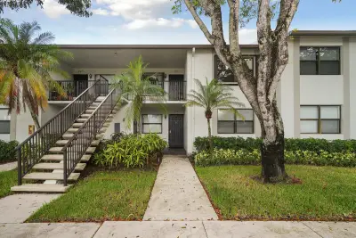 1284 S Military Trl #224, Deerfield Beach: photo 1 of 28