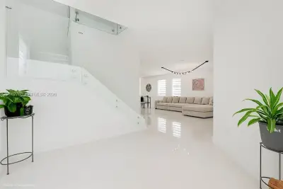 11711 SW 254th St, Homestead: photo 1 of 9