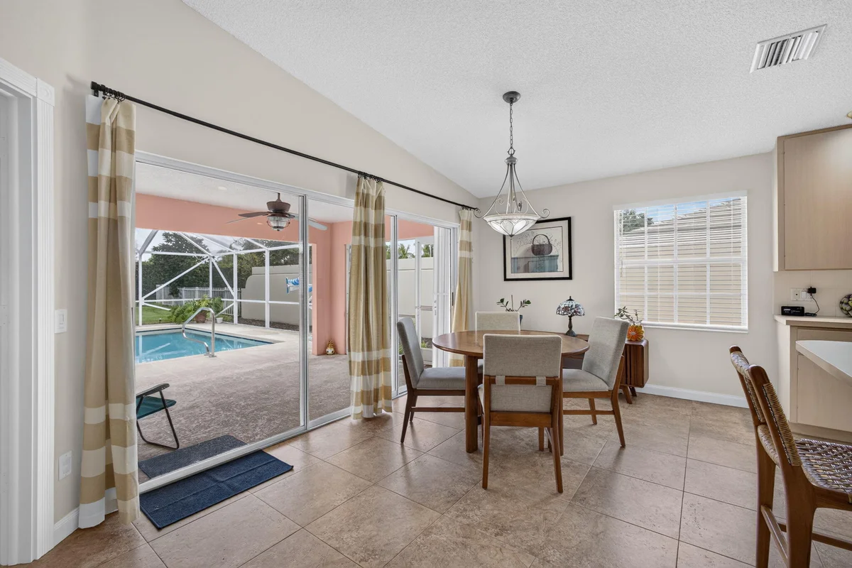 4238 Royal Oak Dr, Palm Beach Gardens: photo 1 of 50